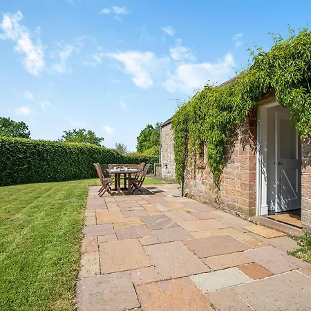 بيت للعطل Haytongate Barn *